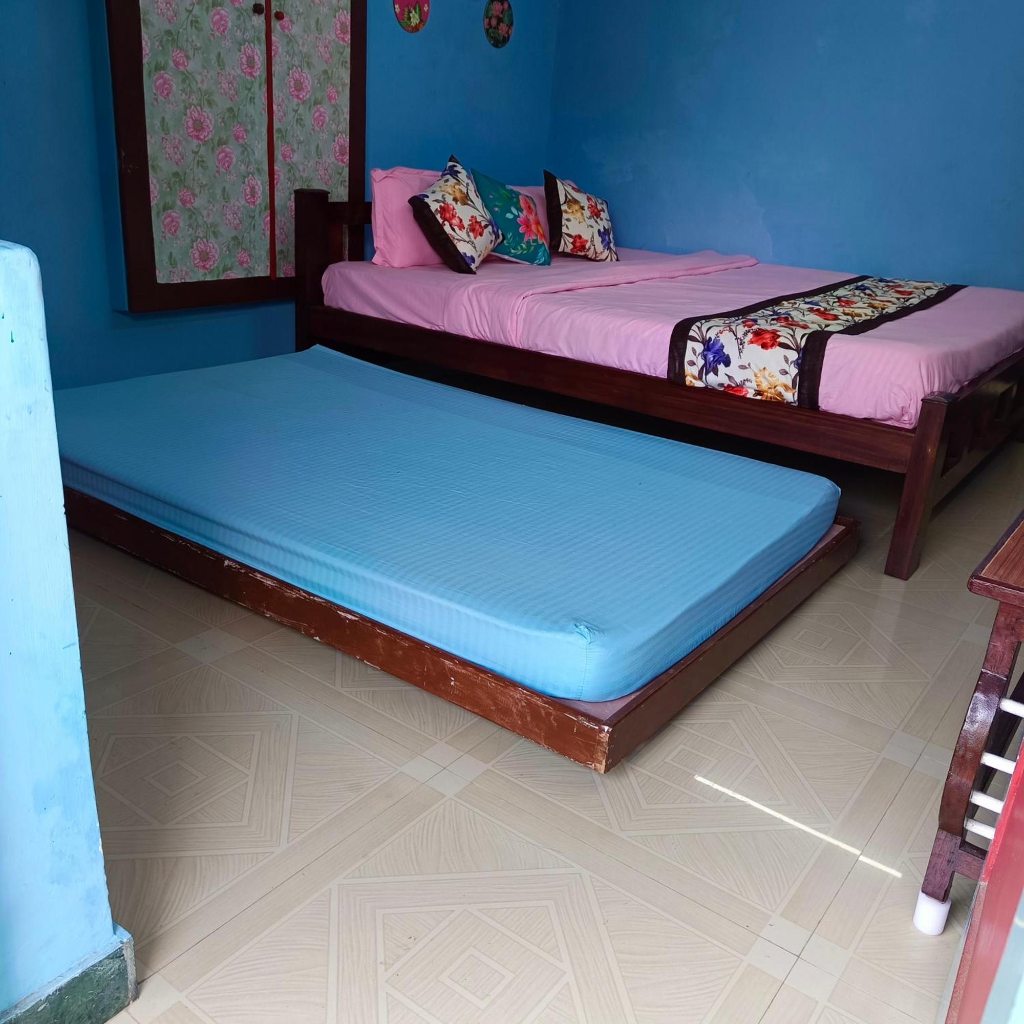 Blue Waves Homestay Pondicherry Exteriör bild