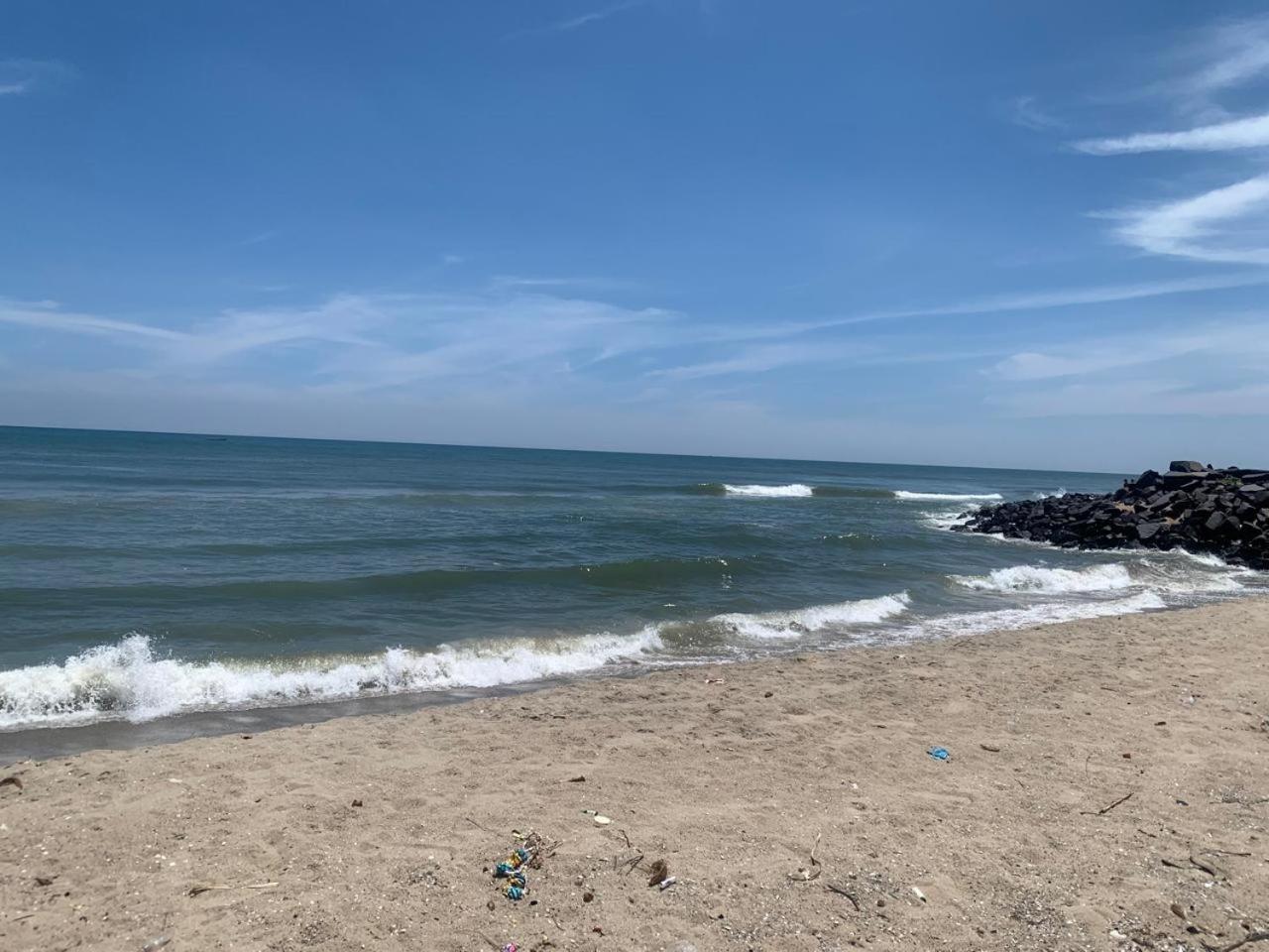 Blue Waves Homestay Pondicherry Exteriör bild